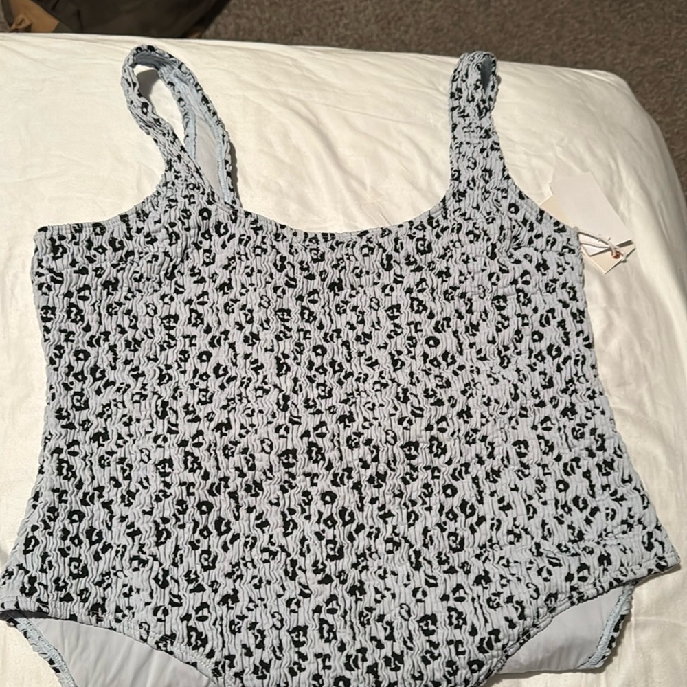 Stylish Black and White Women's Swimsuit